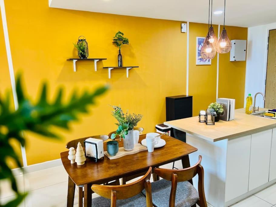 Gathering House Mosaic Midvalley 2br 1k4q 7-13px Johor Bahru