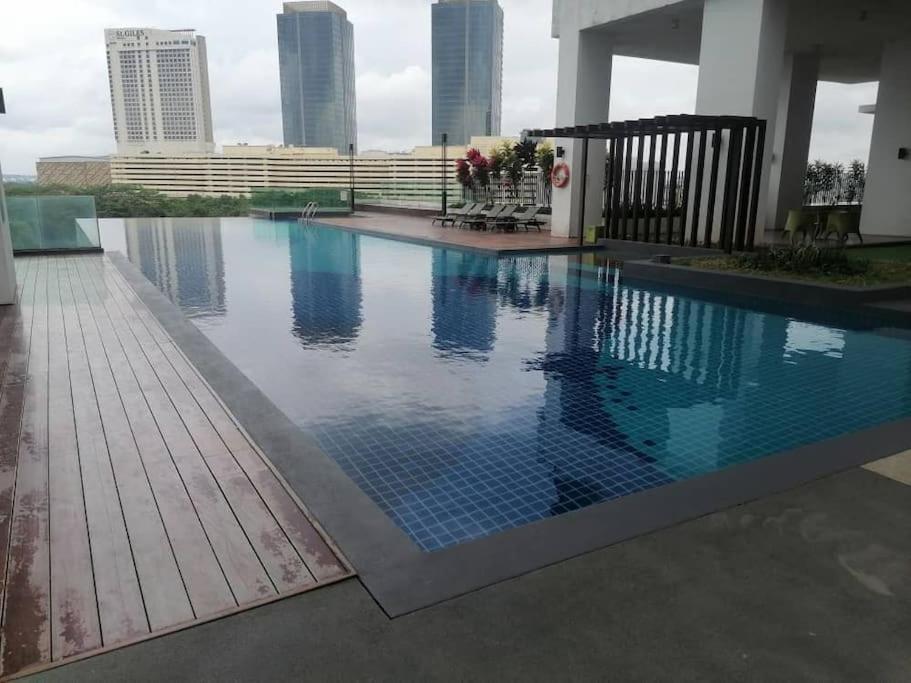 Gathering House Mosaic Midvalley 2br 1k4q 7-13px Johor Bahru